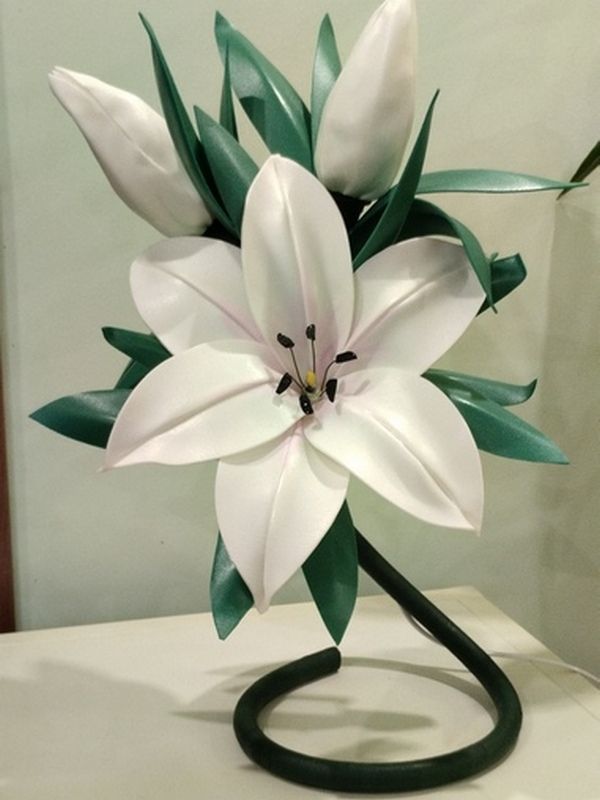 Декоративна лампа Лілія