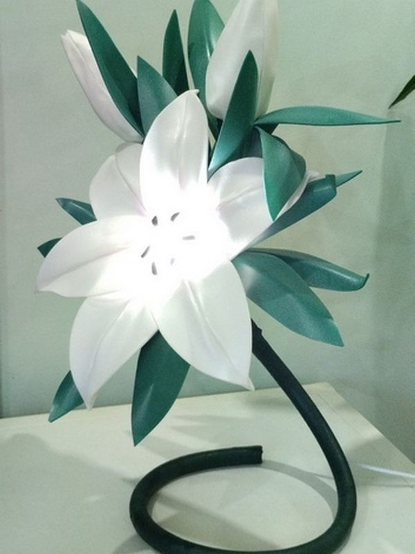 Декоративна лампа Лілія