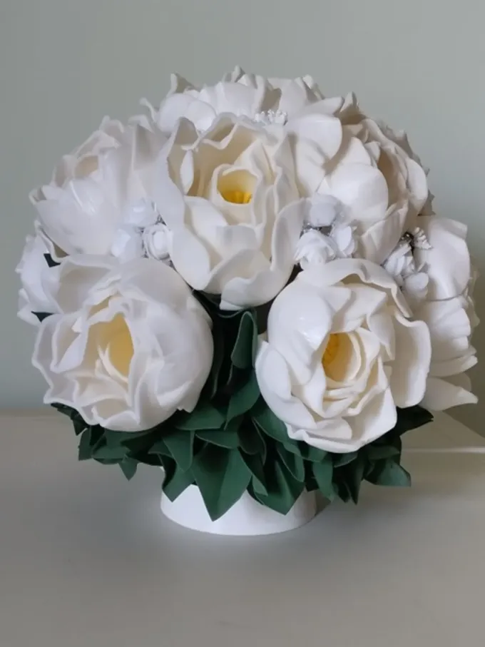 Декоративна лампа Букет півоній з ізолону