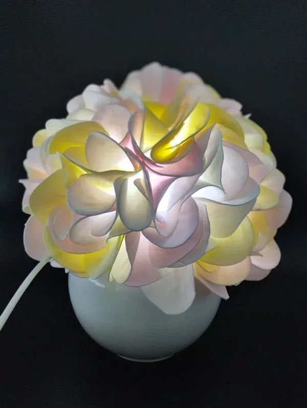 Світильник Гортензія триколірна в керамічному кашпо