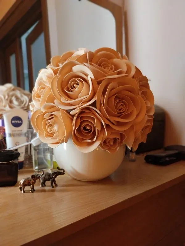 Декоративна лампа Букет троянд в керамічному кашпо