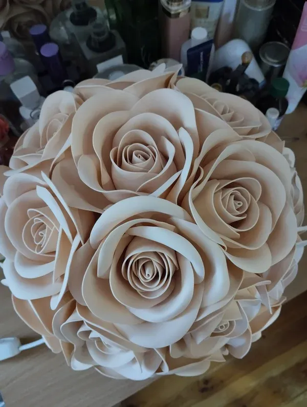 Декоративна лампа Букет троянд в керамічному кашпо