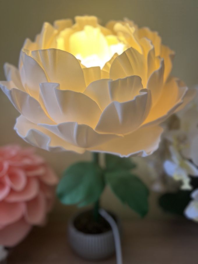 Світильник Півонія