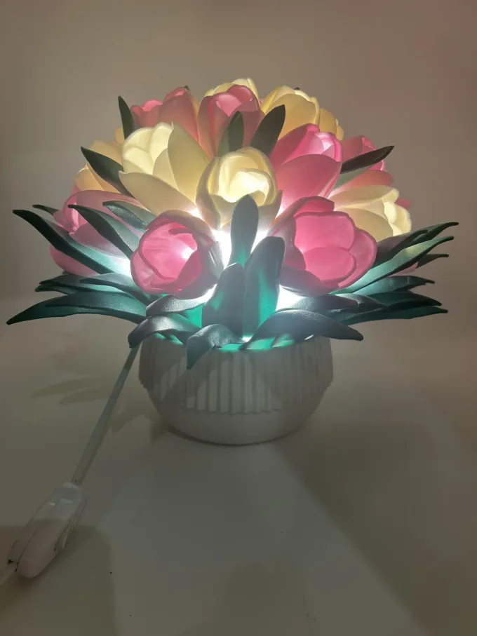 Декоративна лампа Букет тюльпанів