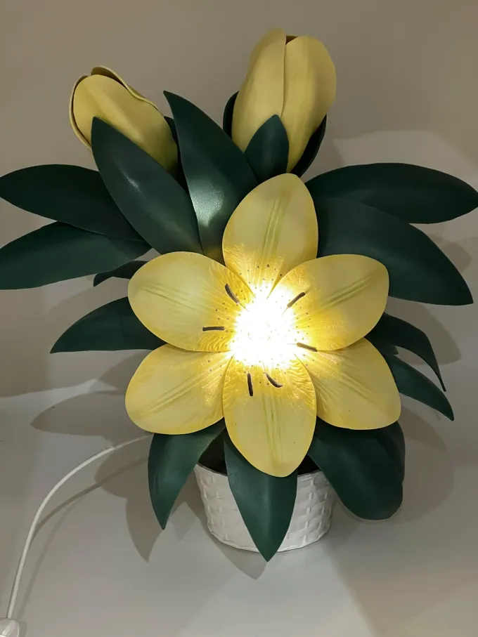 Світильник Лілія в кашпо