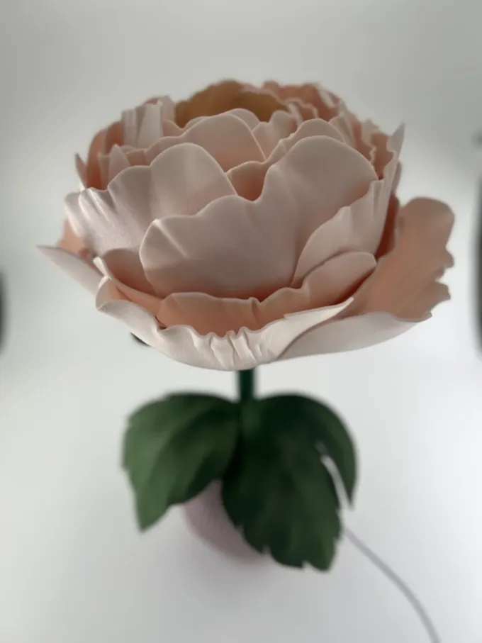 Світильник Півонія в пудровому кольорі