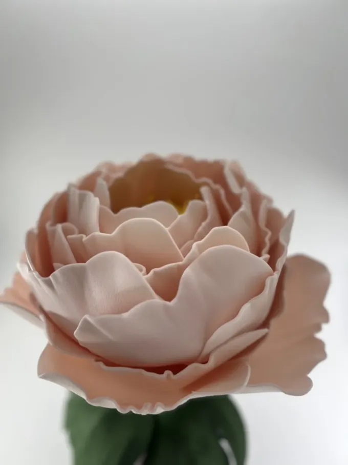 Світильник Півонія в бежевому кольорі